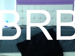 Amanda-queens nude on Live Cam Girls Room
