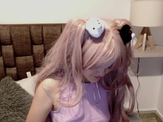 AMELY-THOMAS nude on Live Cam Girls Room