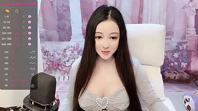 CindyLi naked stripping on cam for live sex video chat