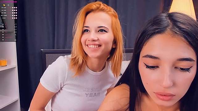 DellaBryantt naked stripping on cam for live sex video chat