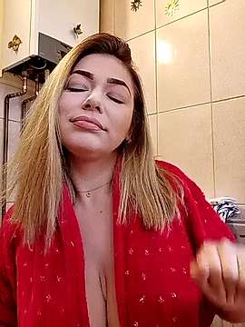 Ella_playful naked stripping on cam for live sex video chat