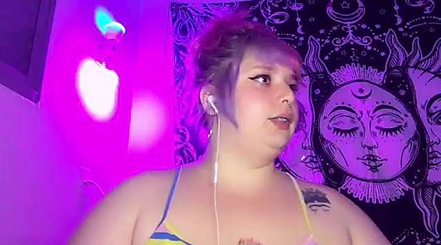 Fatphrodite naked stripping on cam for live sex video chat