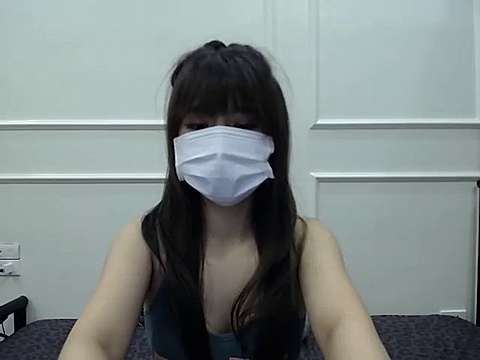 Hi_Cat naked stripping on cam for live sex video chat