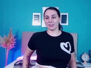 KarlaWiliams nude on Live Cam Girls Room