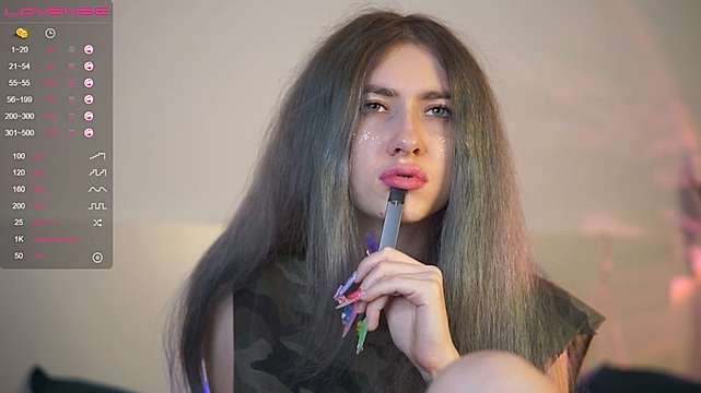 _milktastyshake_ naked stripping on cam for live sex video chat