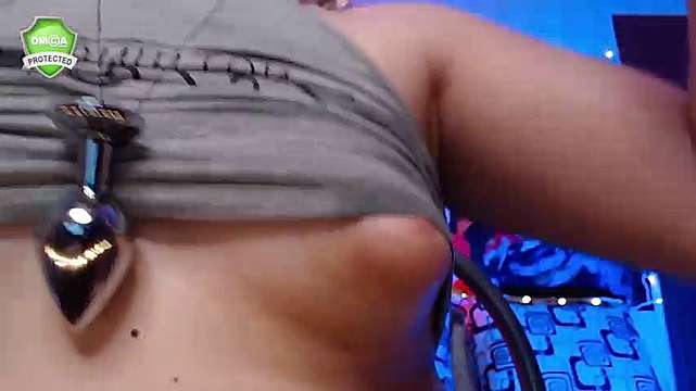 mollywayne naked stripping on cam for live sex video chat