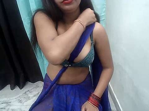 monamok naked stripping on cam for live sex video chat