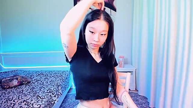 Natsumina naked stripping on cam for live sex video chat