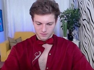 OscarWise nude on Live Cam Girls Room