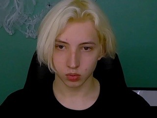 RileyHarriss nude on Live Cam Girls Room
