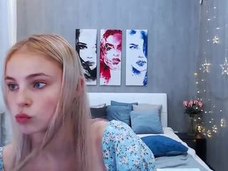 SindyGreen nude on Live Cam Girls Room