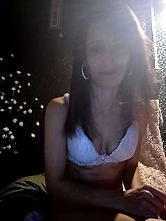 Alina0321 naked stripping on cam for live sex video chat