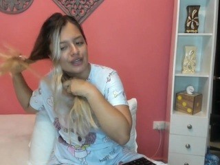 Azul nude on Live Cam Girls Room