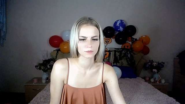 cherry_kerry naked stripping on cam for live sex video chat