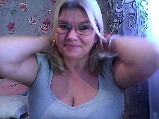 Diana_49 naked stripping on cam for live sex video chat