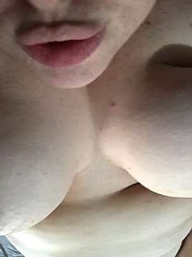 Elli_hatty naked stripping on cam for live sex video chat