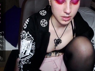 Fraya nude on Live Cam Girls Room