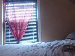 Golddenvj nude on Live Cam Girls Room