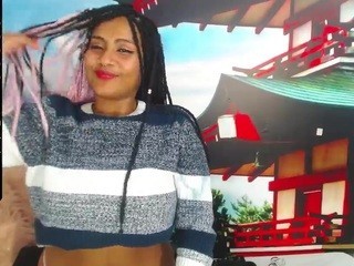 Jhosepheine nude on Live Cam Girls Room