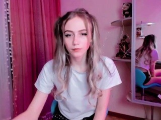MelisaHeart nude on Live Cam Girls Room