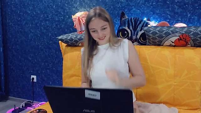 _milena_love_ naked stripping on cam for live sex video chat