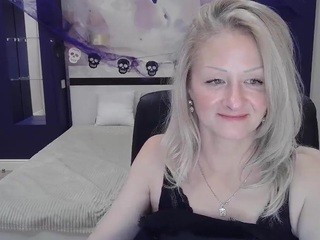 MonicaLong nude on Live Cam Girls Room