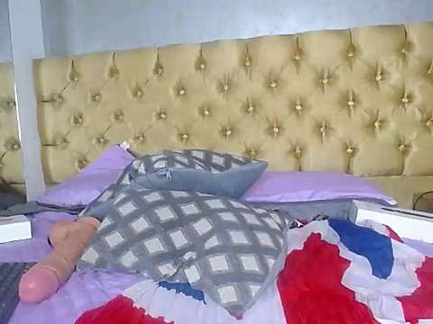 Sia_37 naked stripping on cam for live sex video chat