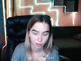 Sun-One nude on Live Cam Girls Room