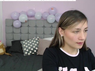 tess-l1 nude on Live Cam Girls Room