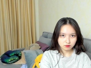 AmeliCute nude on Live Cam Girls Room