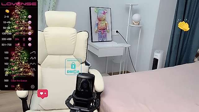 TW-chloe naked stripping on cam for live sex video chat