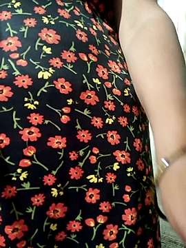 Geetahousewife_ naked stripping on cam for live sex video chat