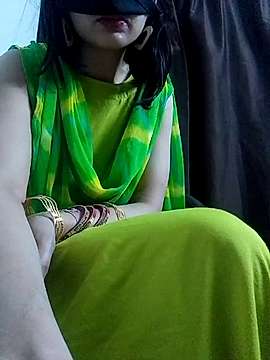 Baby_Noor naked stripping on cam for live sex video chat