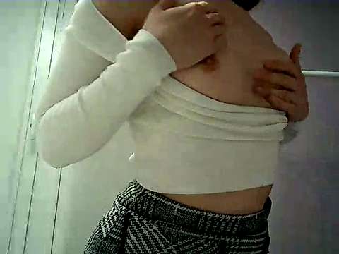 OnlyLovea2 naked stripping on cam for live sex video chat