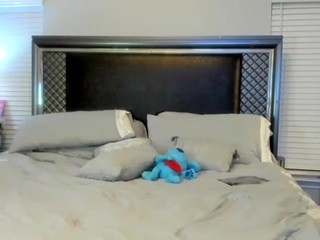 Rosalina0328 nude on Live Cam Girls Room
