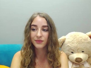 KeryBerry19 nude on Live Cam Girls Room