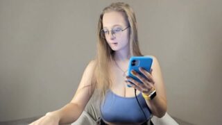 Your_Stephany naked stripping on cam for live sex video chat