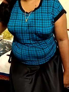 Malayali-pennu naked stripping on cam for live sex video chat