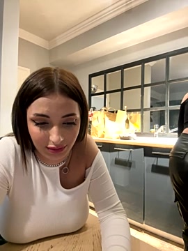TomAndJerryParty naked stripping on cam for live sex video chat