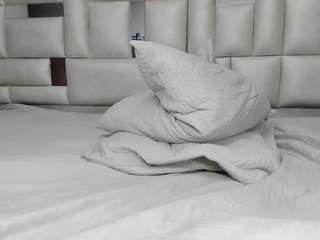 kaillyn-r nude on Live Cam Girls Room