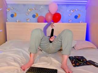 MissredFox nude on Live Cam Girls Room