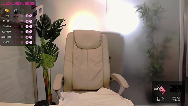 SugarTime naked stripping on cam for live sex video chat