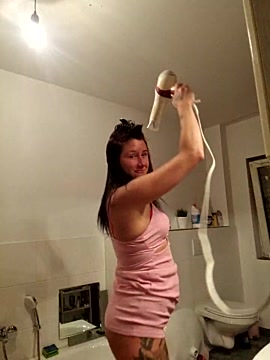 XxhaeschenxX naked stripping on cam for live sex video chat