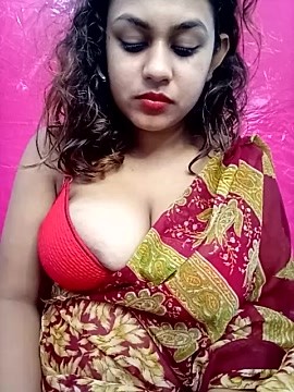bumblebeegirl naked stripping on cam for live sex video chat