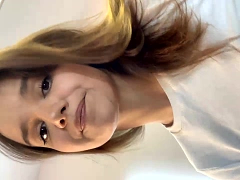 _LunaRia_ naked stripping on cam for live sex video chat