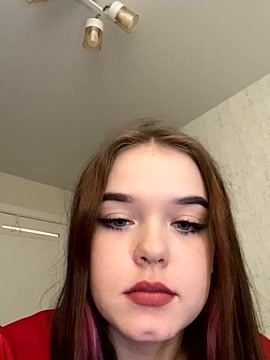 AliceKiss_ naked stripping on cam for live sex video chat