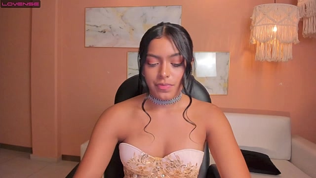 amandaconner naked stripping on cam for live sex video chat