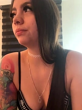 SavageKittenx naked stripping on cam for live sex video chat