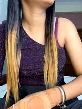 shonabay naked stripping on cam for live sex video chat