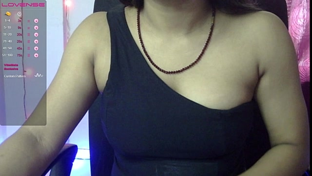 Your-Sarika naked stripping on cam for live sex video chat